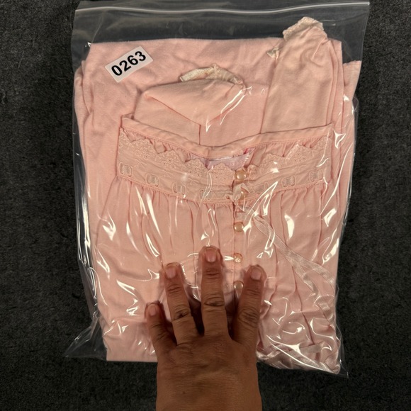 Victoria Secret Pink Long Sleeve Lace Trim Nightgown Sleep Dress Size M - Picture 10 of 10